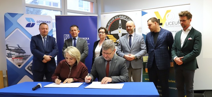 Uczestnicy wydarzenia,