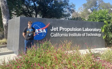 Michał Kołodyński, student lotnictwa i kosmonautyki na stażu w NASA JPL w Kalifornii,