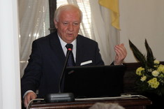 [VIDEO, FOTO] Rektor PRz uhonorowany złotym medalem Akademii Polskiego Sukcesu